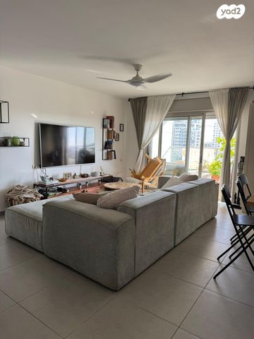 דירה, היוצרים 22, עיר היין, אשקלון