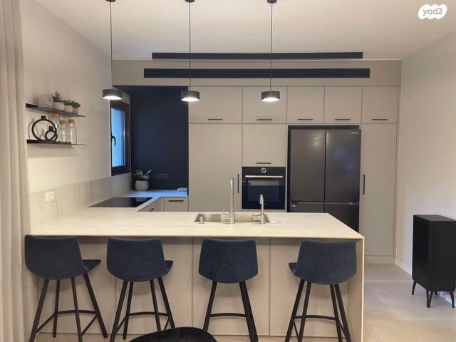 דירת גן, שמעון פרס 30, מורשת, מודיעין מכבים רעות