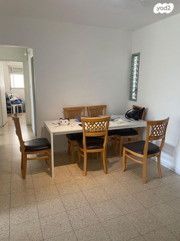 דירה, מנדלי מוכר ספרים 8, קרית נורדאו, נתניה