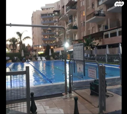 דירת גן, דרך מרדכי בשיסט 41, נווה עמית, רחובות