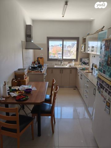 דירה, ורדה לרנר 9, מרכז העיר, עפולה