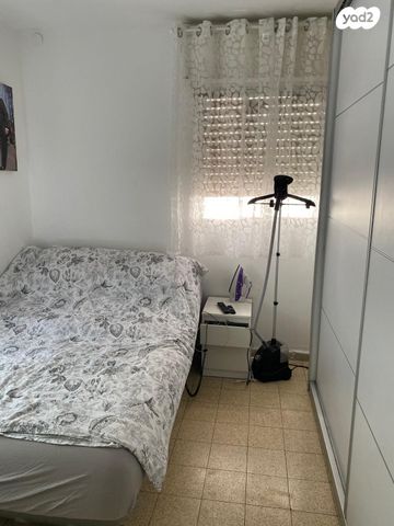 דירה, מנדלי מוכר ספרים 8, קרית נורדאו, נתניה