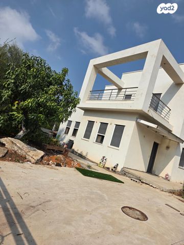 בית פרטי/ קוטג', סטרומה 55, נווה שלמה, גדרה