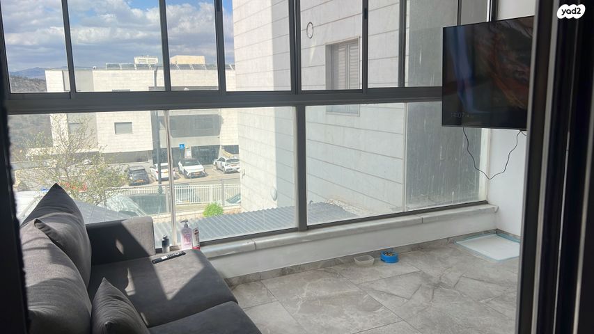 דירת גן, מורן 12, שיכון עובדים, טבריה