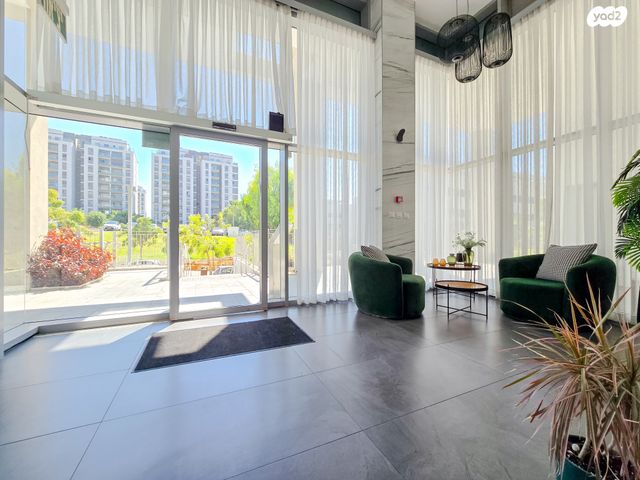 דירה, ברתיני גארי 12, נווה עופר, תל כביר, תל אביב יפו