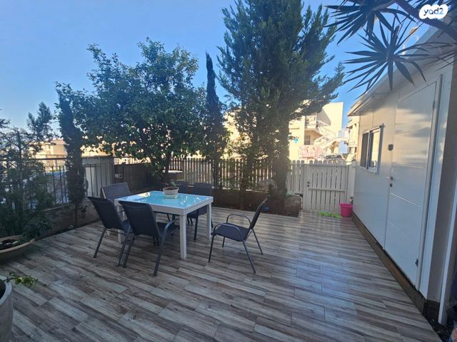 דירת גן, צאלון 430, נוף כינרת, טבריה