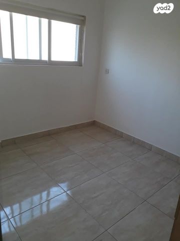 דירה, בורוכוב 41, קרית היובל, ירושלים