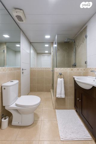 דירה, שדרות אמנון ותמר 8, גני הרצליה, הרצליה