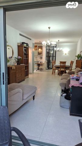 דירה, חיים וייסבורג 6, ג' / מרכז מזרח העיר, רחובות