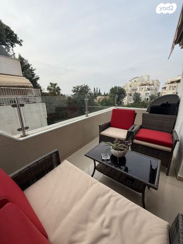 דירה, שדרות אמנון ותמר 8, גני הרצליה, הרצליה