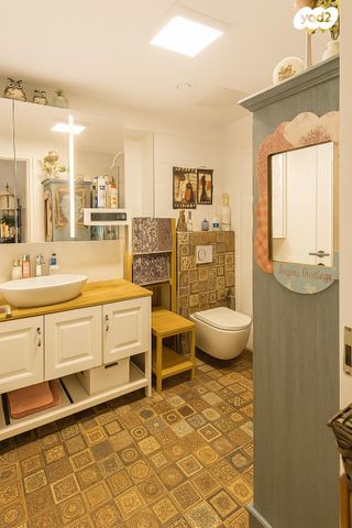 שדרות הנשיא השישי 22