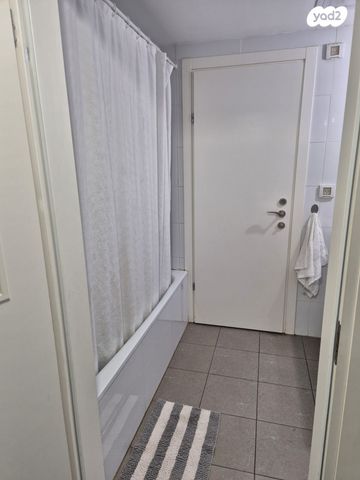 דירה, משה לוי 11, נאות שמיר, רמלה