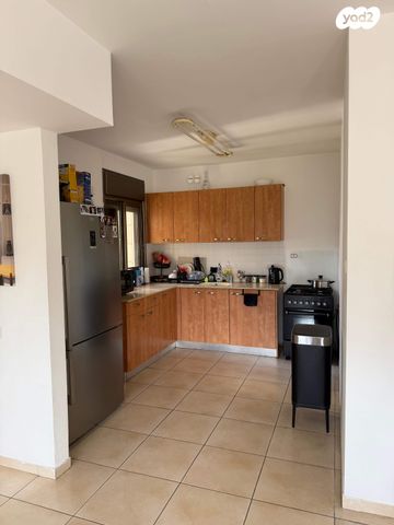 דירה, שירת אסתר 8, נווה גן, פתח תקווה