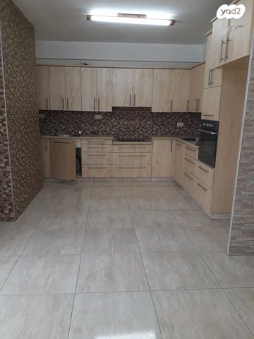 דירה, בורוכוב 41, קרית היובל, ירושלים