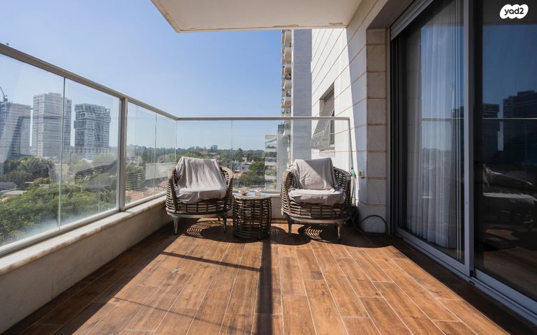 דירה, חטיבת אלכסנדרוני 4, מורשה, רמת השרון