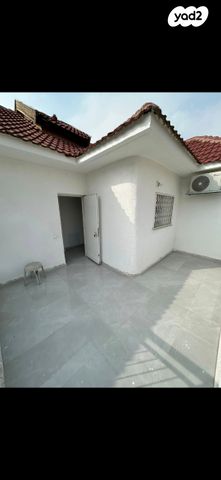 בית פרטי/ קוטג', לישנסקי 12, נווה מנחם, באר שבע