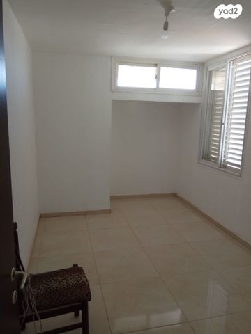 אלעזר בן יאיר 15