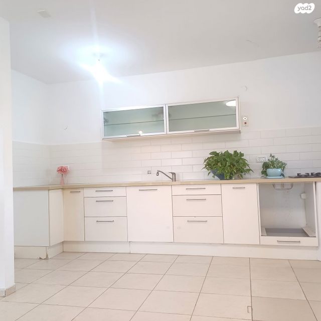 דירה, בן יהודה 72, הרצליה הצעירה, הרצליה