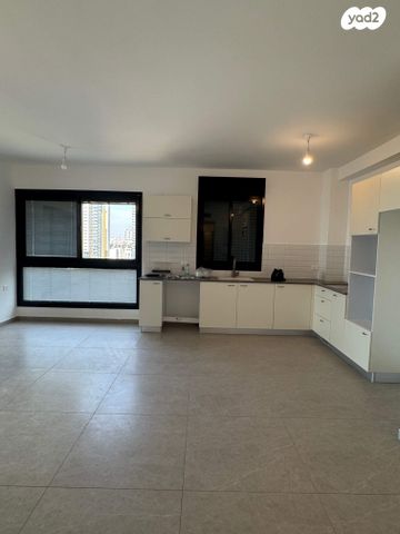 דירה, נעמי שמר 3, דרום חדש, פארק הים, בת ים