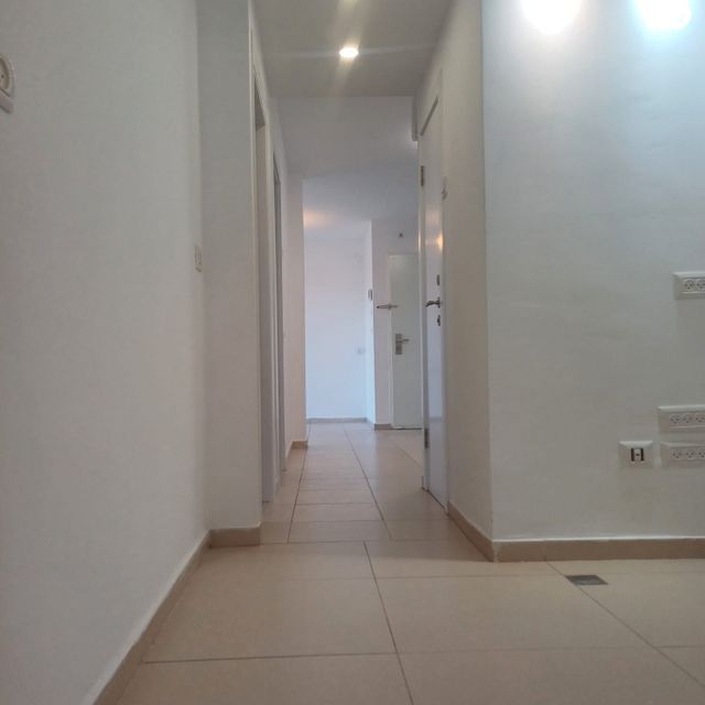 דירה, בן יהודה 72, הרצליה הצעירה, הרצליה