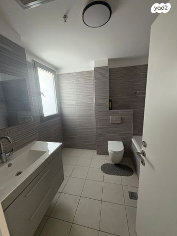 דירה, הררי 5, נווה יהושע, ערמונים, רמת גן