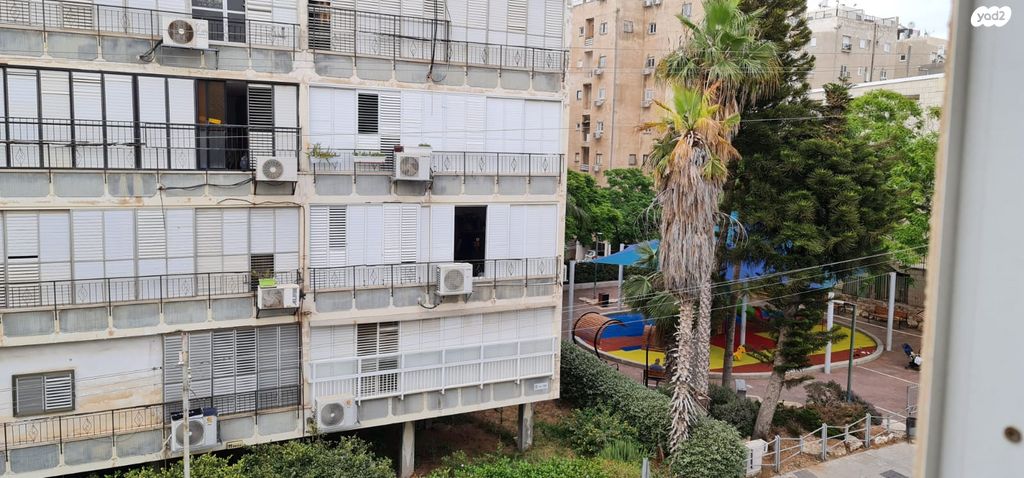 דירה, ישראל בן ציון 8, דרום מערב ותיק, בת ים