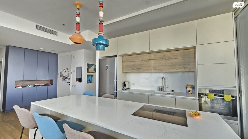 דירה, גרציאני יצחק 4, גני שרונה, קרית הממשלה, תל אביב יפו