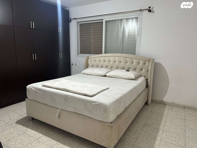 דו משפחתי, המשושים 25, אפק, קצרין