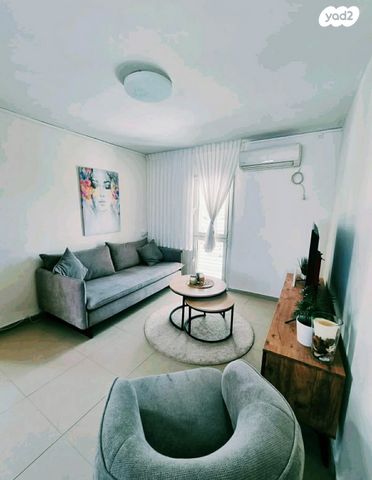 אלכסנדר ינאי 24