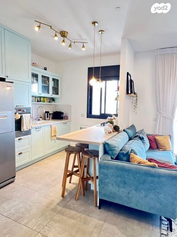 דירה, יעקב תמרי 5, חצרות המושבה, רחובות