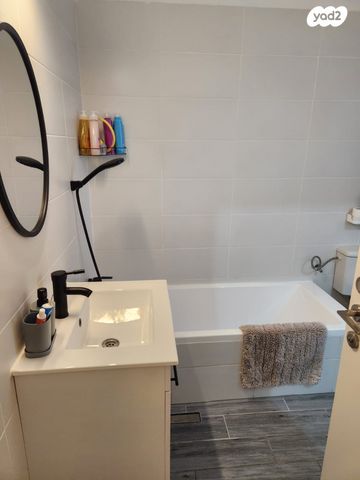 דירה, בזלת 19, יובלים, קרית שמונה