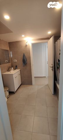 דירה, גולדה מאיר 32, מורשת, מודיעין מכבים רעות