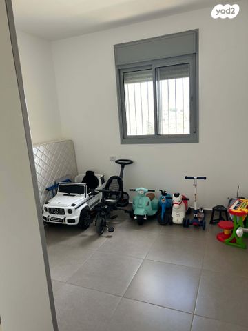 דירה, דרך מנחם בגין 20, הכלניות, שדרות