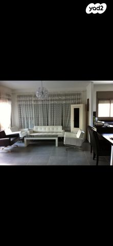 דירה, סוקולוב 2, נחלת גנים, רמת גן