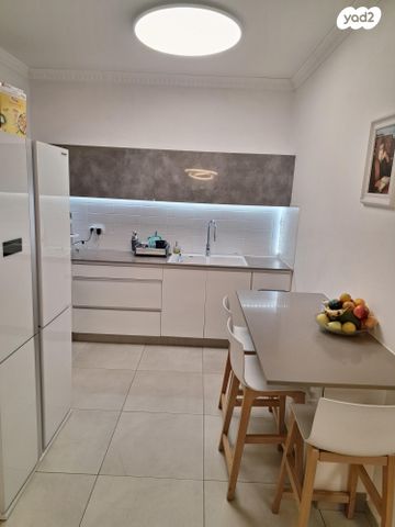 דירה, שוהם 17, אבני חן, חריש