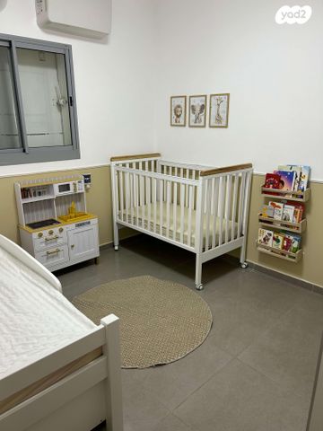 דירה, דרך מנחם בגין 20, הכלניות, שדרות