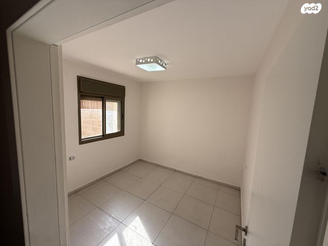 דירה, שדרות הנשיא השישי 16, קרית הלאום, ירושלים