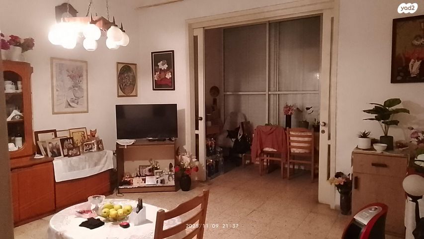 דירה, ירושלים 60, לב העיר, בת ים