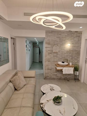 דירה, שוהם 17, אבני חן, חריש