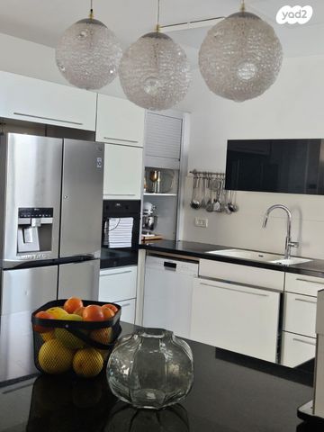 דו משפחתי, א.ד. גורדון 6, נווה דוד, רמלה