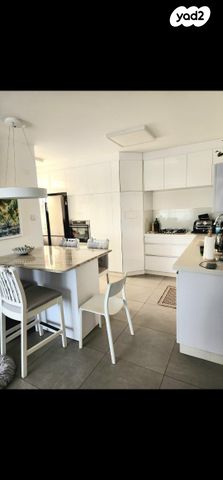 דירה, המחנכת 27, גילה, ירושלים