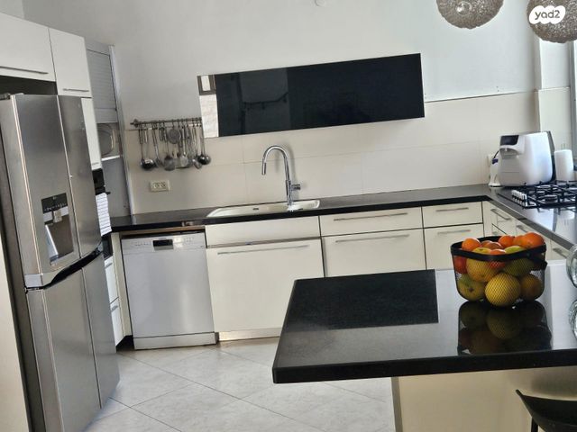 דו משפחתי, א.ד. גורדון 6, נווה דוד, רמלה