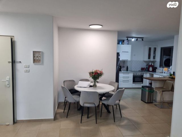 דירה, התורן 8, נאות רבין, יבנה