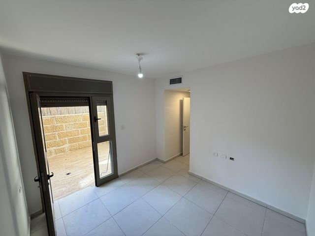 דירה, שדרות הנשיא השישי 16, קרית הלאום, ירושלים