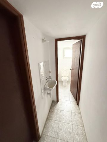 בית פרטי/ קוטג', בעל מלאכת שלמה 15, שבזי, ראש העין