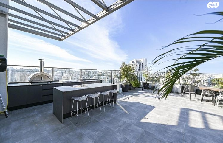 גג/ פנטהאוז, מפל התנור 13, שקמים ואגמים, אשקלון