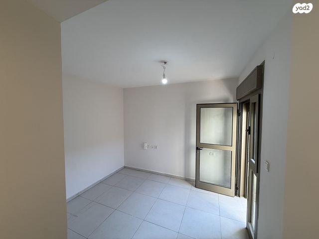 דירה, שדרות הנשיא השישי 16, קרית הלאום, ירושלים