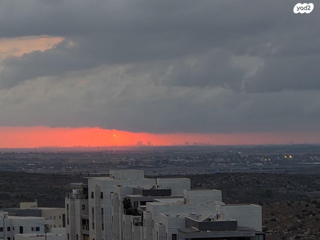 דירה, שמעון פרס 42, מורשת, מודיעין מכבים רעות