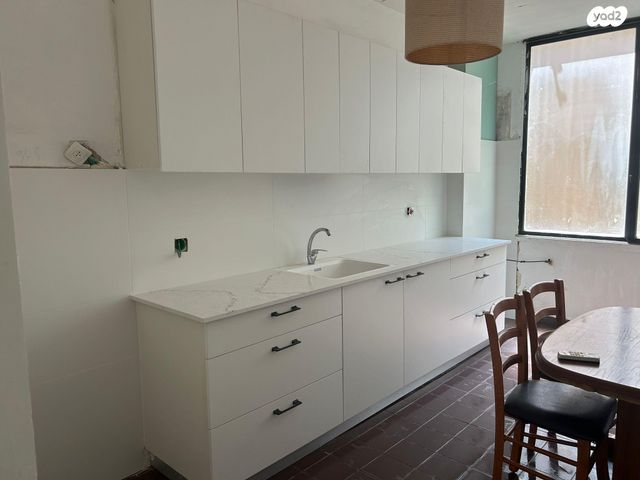 דירה, הירדן 30, נגבה, רמת גן