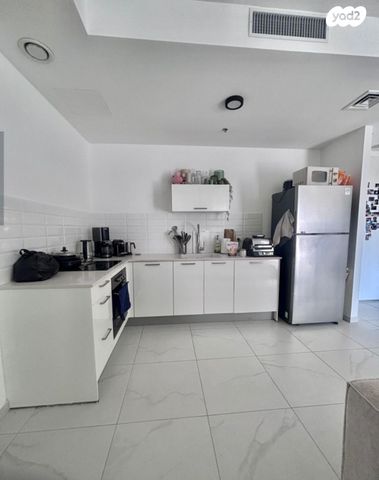 דירה, גרציאני יצחק 6, גני שרונה, קרית הממשלה, תל אביב יפו